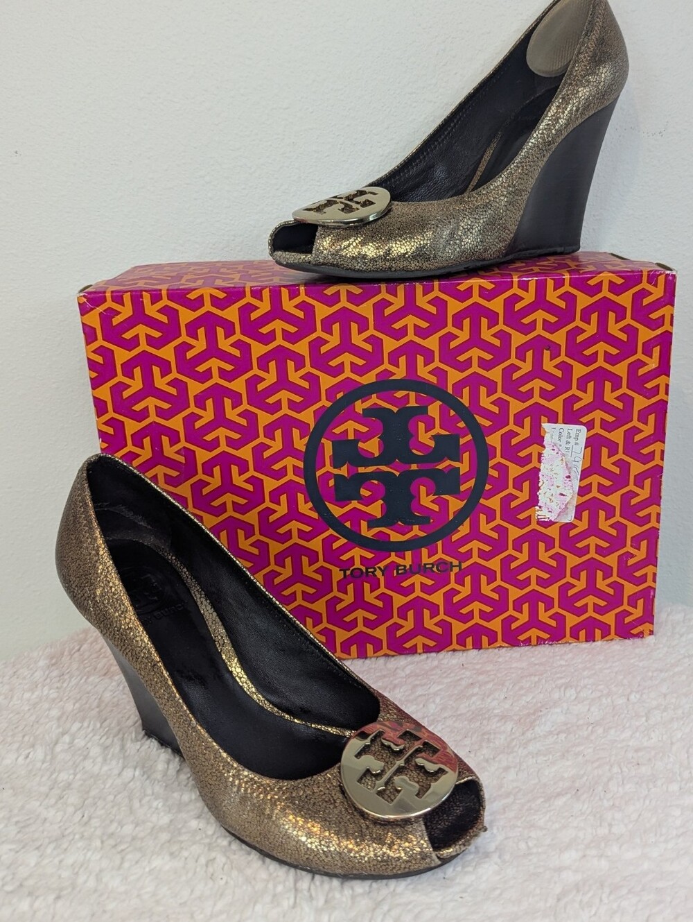 Tory Burch Julianne Metallic Bronze Pebbled Peep Toe Wedge Pumps Sz 8